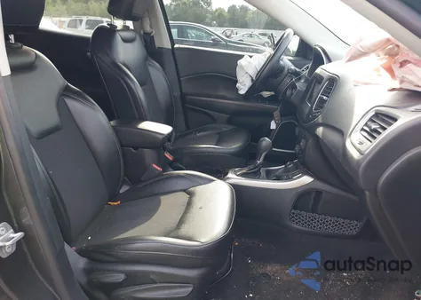 2019 Jeep Compass Latitude 4X4 from USA, damaged, VIN 3C4NJDBB5KT598911